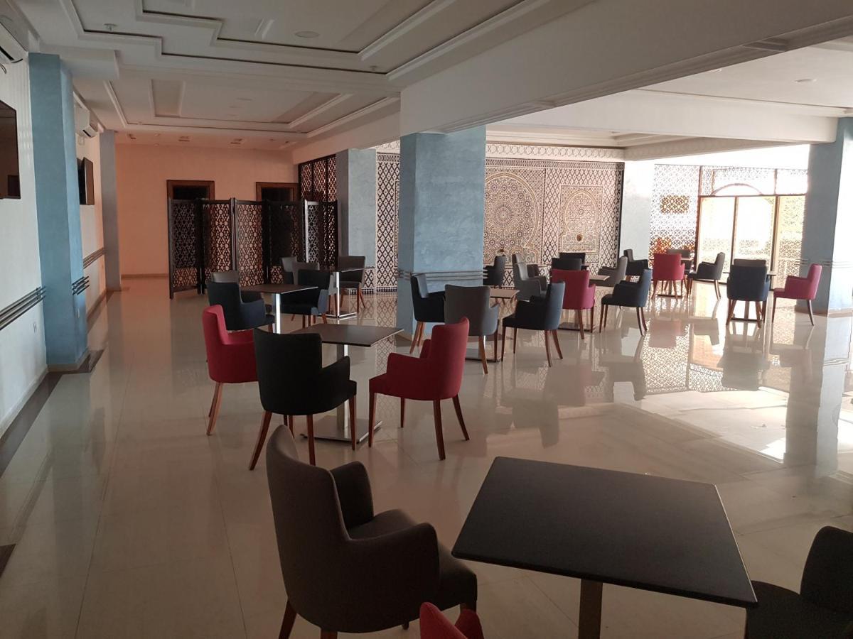 Hotel al Madina Safi Exterior foto