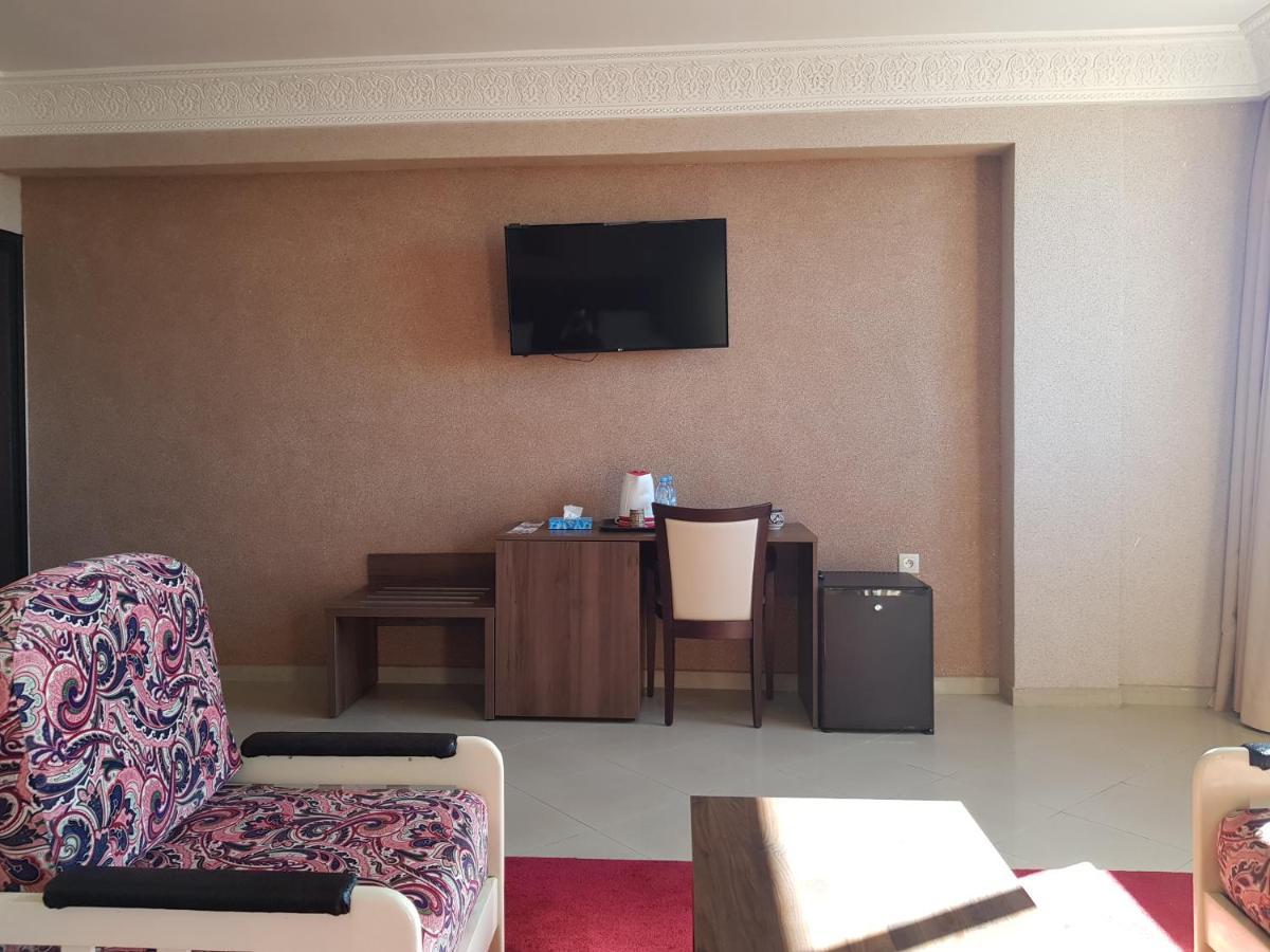 Hotel al Madina Safi Exterior foto